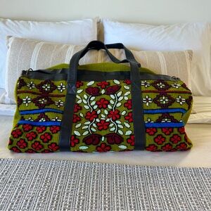 Excellent Condition Noonday Mossflower Weekender Bag